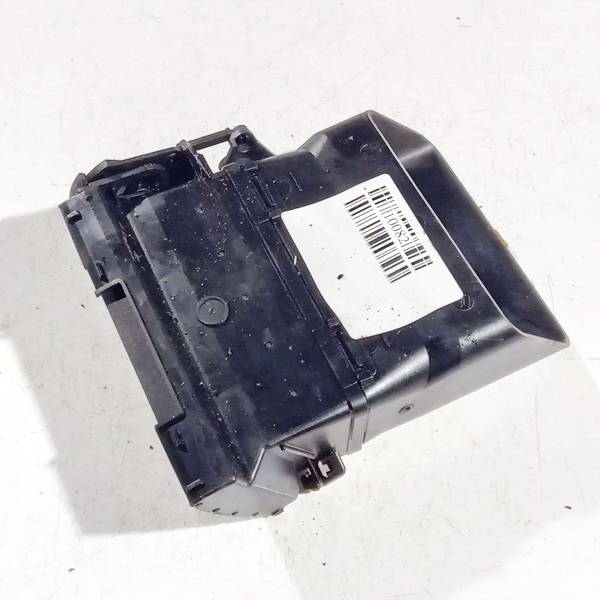 3M51R014L21BC Ford C-MAX 2003 Dash Vent (Air Vent Grille)