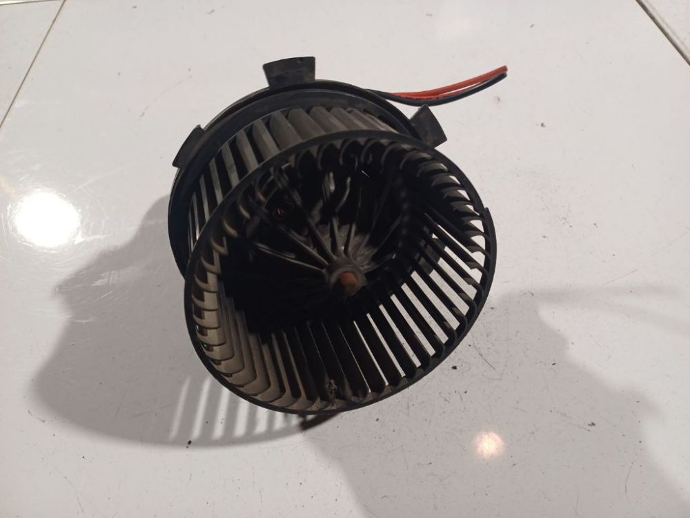 L5771000 Citroen C5 2009 Heater blower assy