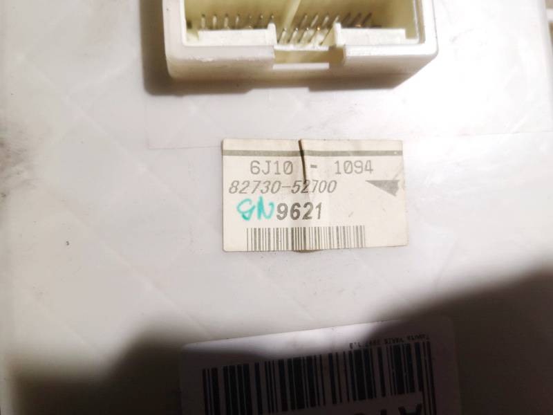 8273052700 Toyota Yaris 2007 Fuse box - Thumbnail 3
