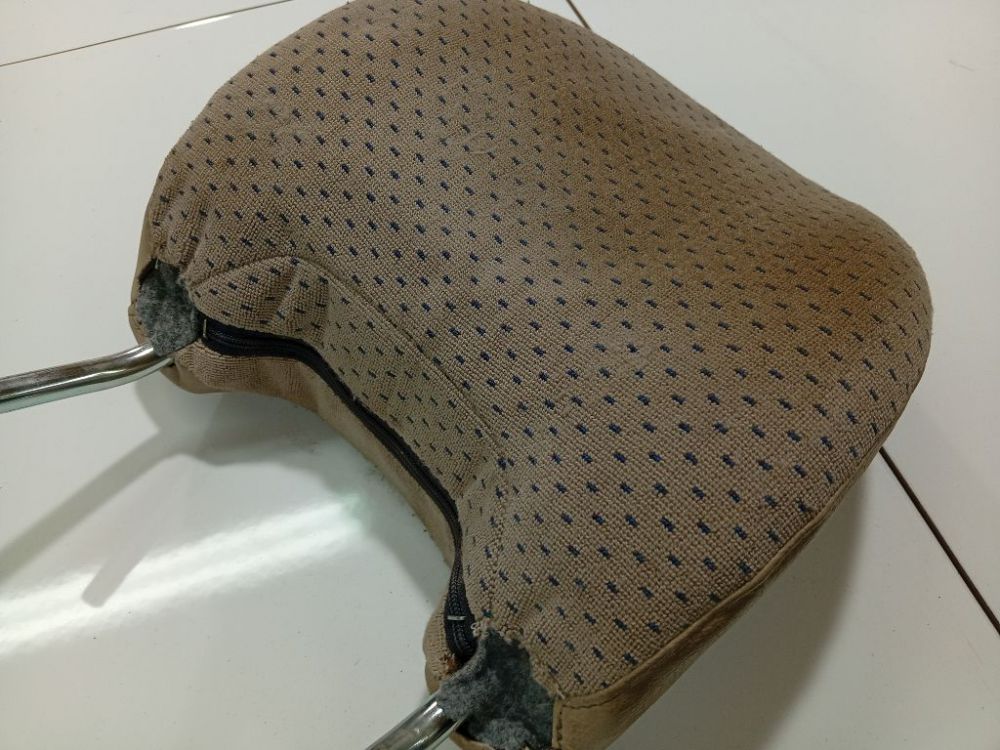 Volvo V70 1999 Zagłówek fotela - Thumbnail 2