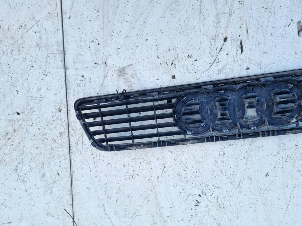 8D0853651 Audi A4 1995 Etusäleikkö - EDESSÄ - Thumbnail 2