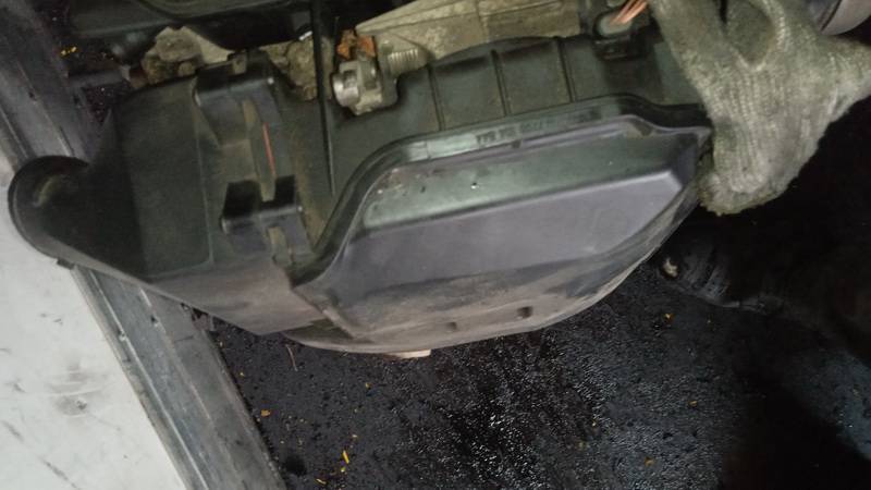 H7700104844 Renault Megane 2000 Filtre à air Boite Admission - Thumbnail 2