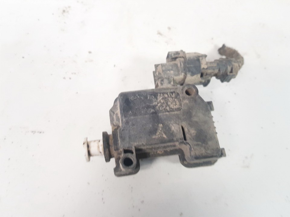 13348741 Opel Meriva 2013 Fuel Flap Motor | EuroImpex