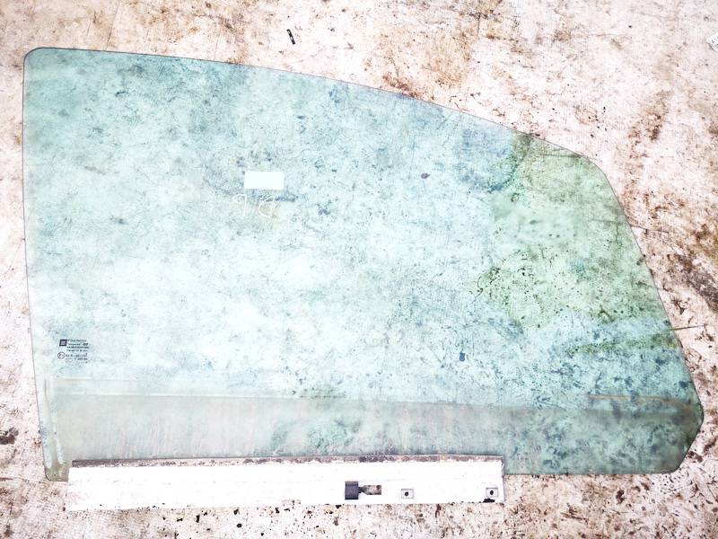 AS2 Opel Zafira 2007 Durvju stikls - PRIEKŠA PA LABI