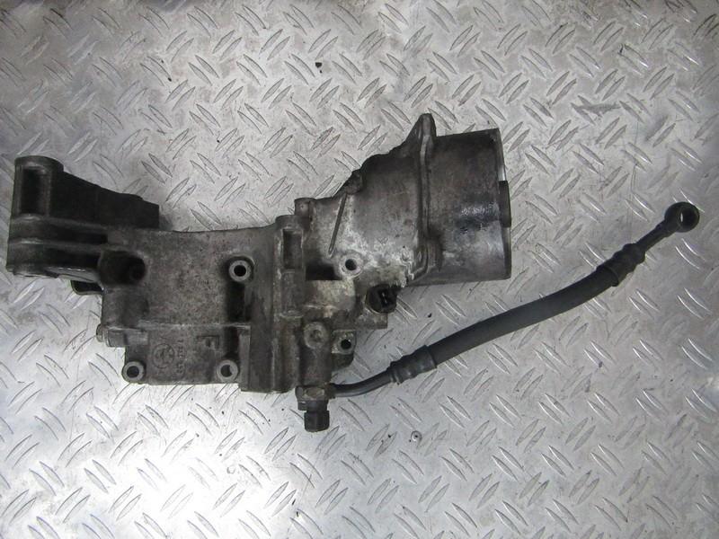 1713838 6750373426, 6750330270 Oil Filter Housing (oil filter cooler