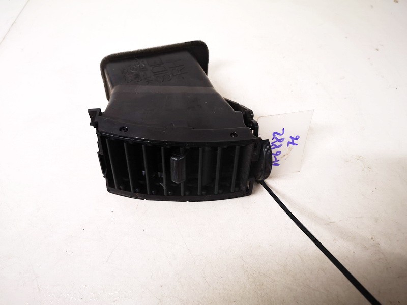 C235GM732 Mazda 5 2006 Dash Vent (Air Vent Grille)