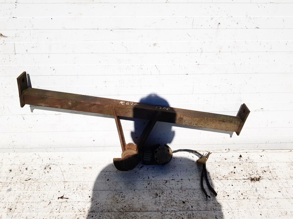 Mazda 626 1993 Tow bars