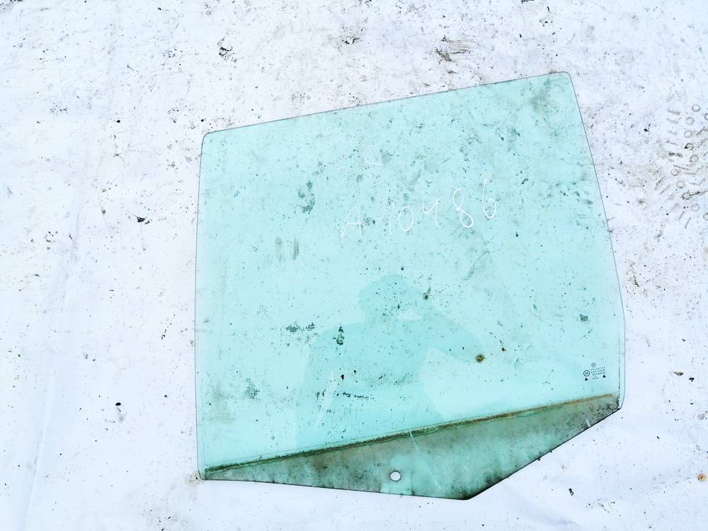 43R00049 Volkswagen Golf 1999 Door-Drop Glass - REAR LEFT