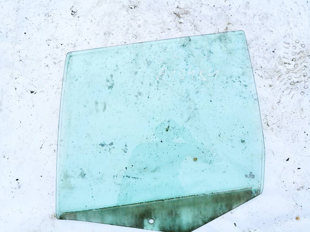 43R00049 Volkswagen Bora 2001 Door-Drop Glass - REAR LEFT