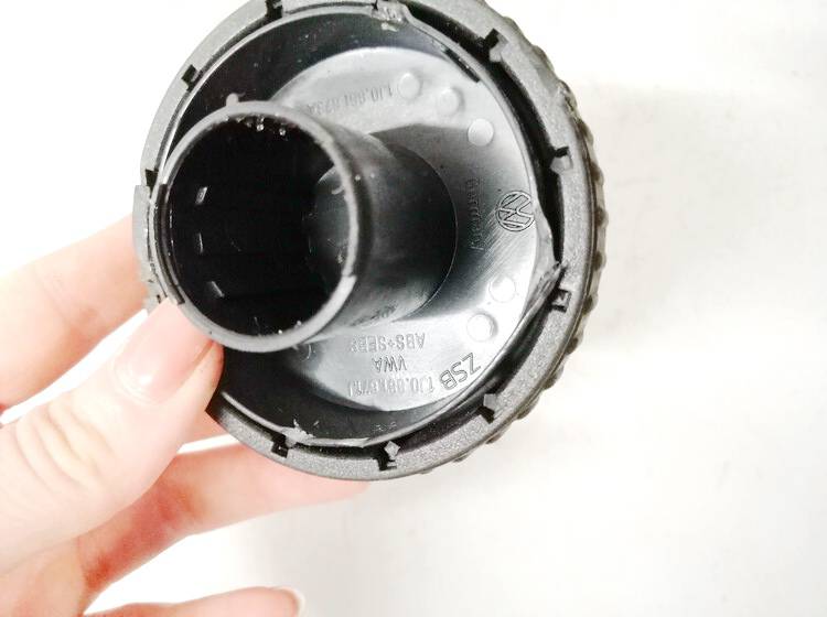 1J0881671J Volkswagen Touran 2003 Salono apdaila (plastmases) - Thumbnail 3