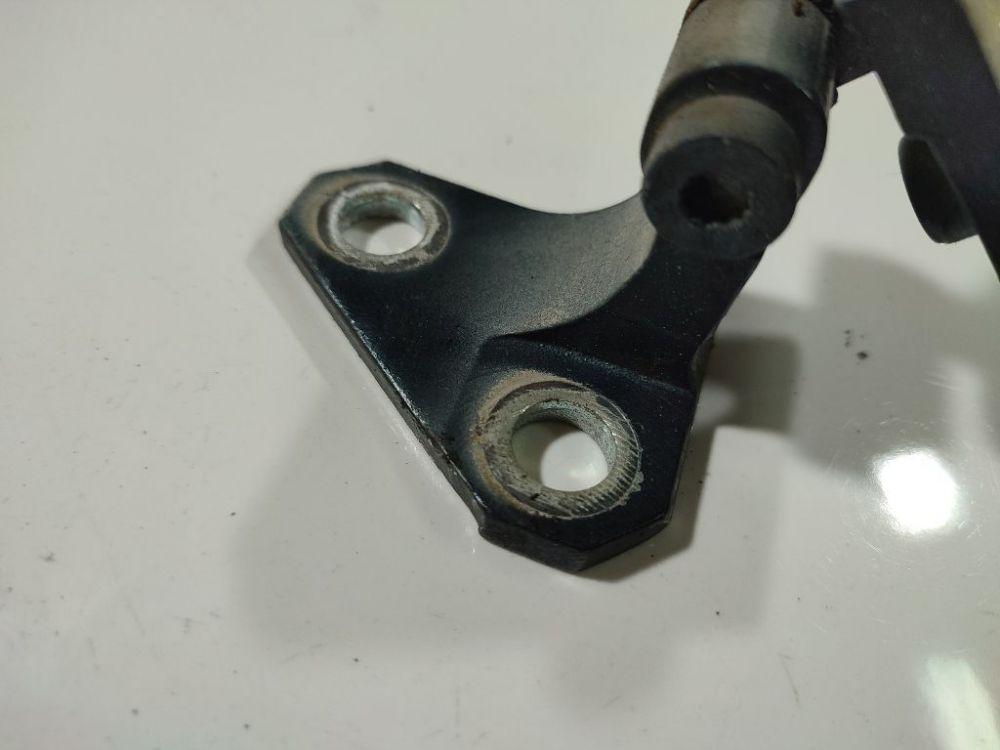 Volkswagen Golf 2008 Priekiniu duru vyris P. - Thumbnail 2