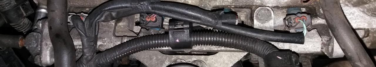 2325023020 Toyota Yaris 2006 RAMPE INJECTION