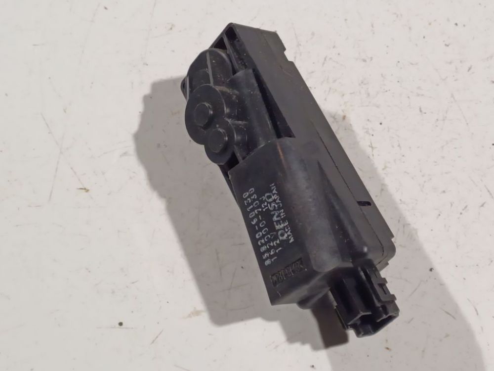 8582060130 Lexus RX - CLASS 2008 Seat Motor Regulator - FRONT RIGHT - Thumbnail 3