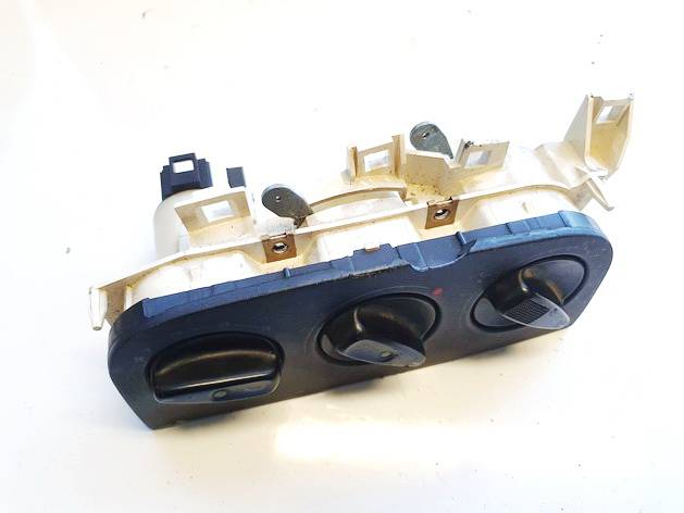 95NW18D451A SAAB 9-5 2006 Panel sterowania klimatyzacją (przełączniki ogrzewania)