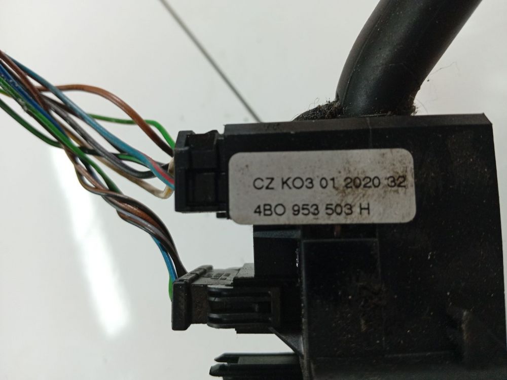 4B0953503H Volkswagen Passat 1999 Pagrieziena, gaismu un logu tīrītāju rokturu komplekts - Thumbnail 4