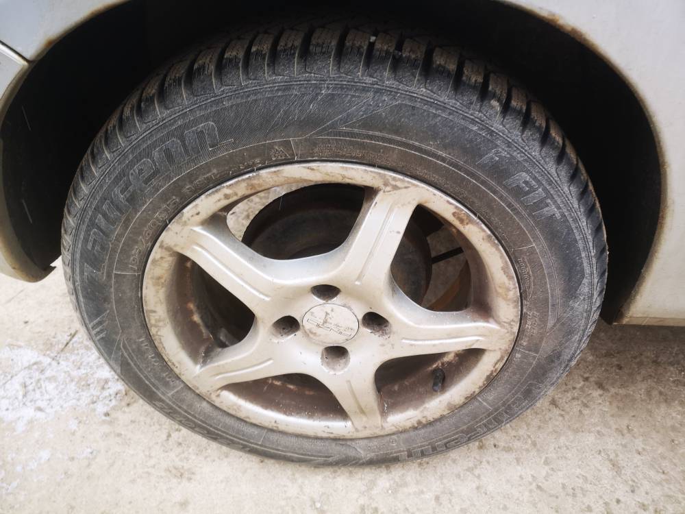 4X108 Peugeot 206 2000 Räder-Kit R15 - Thumbnail 3