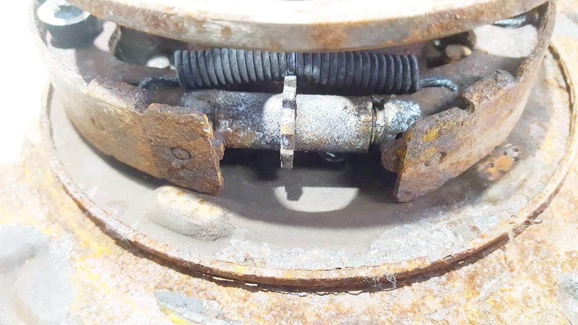 Kia Ceed 2011 Rankinio stabdzio mechanizmas