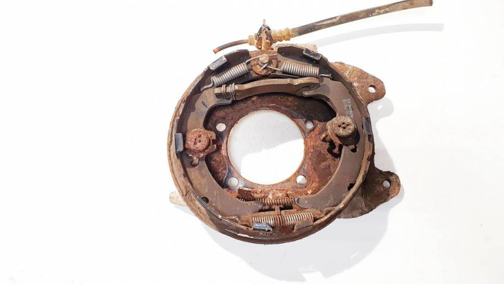 Toyota RAV-4 2003 Rankinio stabdzio mechanizmas