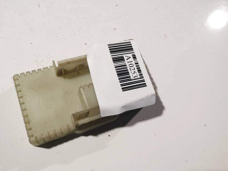 6G9T14C507BB Ford Mondeo 2007 Fuse Box Cover