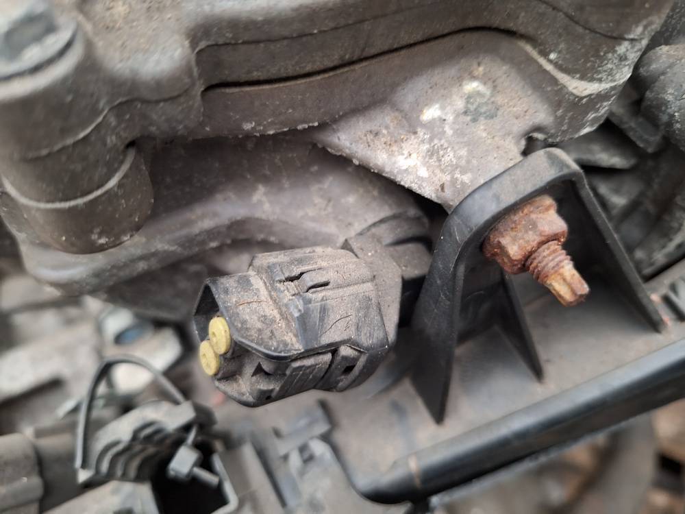 Lexus IS - CLASS 2007 Virsutinis holo daviklis