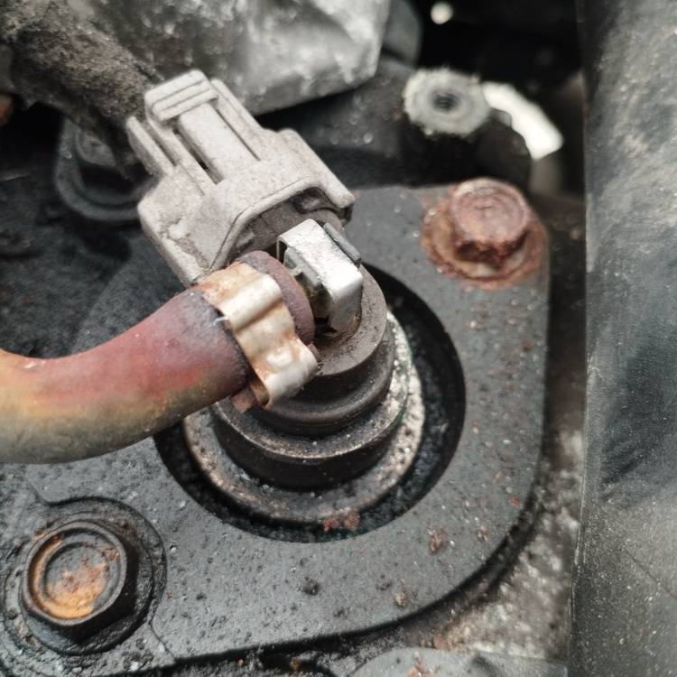 Opel Meriva 2005 Wtryskiwacz Paliwa