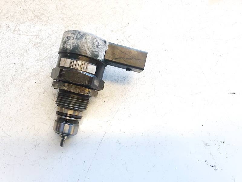 0281002785 Audi A4 2007 Регулятор давления топлива - Thumbnail 3