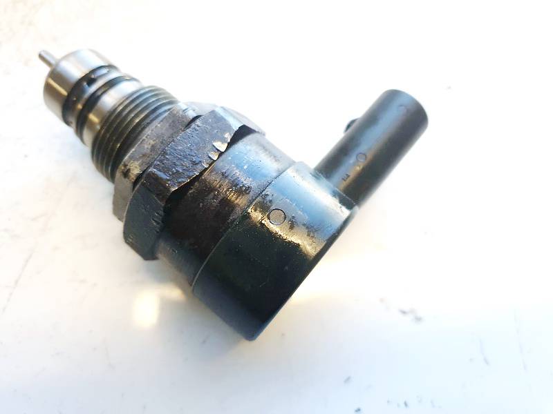 0281002785 Audi A4 2007 Регулятор давления топлива - Thumbnail 2