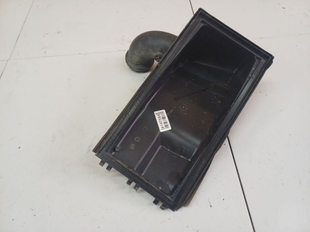 7L5128607D Porsche Cayenne 2003 Ilmansuodattimen kotelo - Thumbnail 4