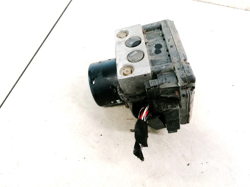 1J0614117C Volkswagen Golf 1998 ABS Unit (ABS Brake Pump)