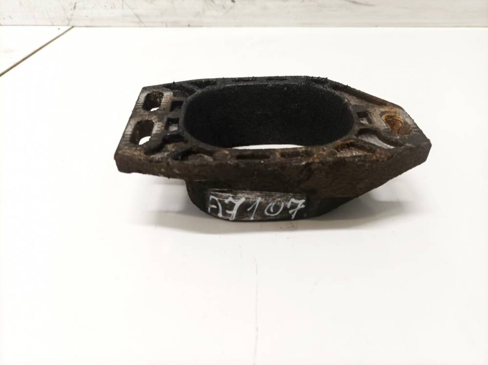 Audi A4 1997 Кронштейн двигателя и Кронштейн коробка передач - Thumbnail 2