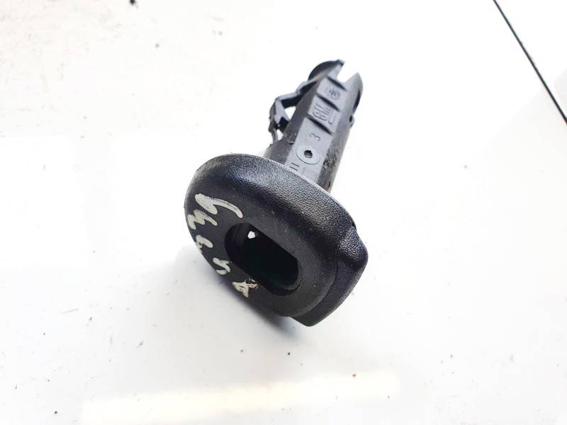 24438011 Opel Vectra 2003 Wykończenie wnętrza (plastikowe elementy)