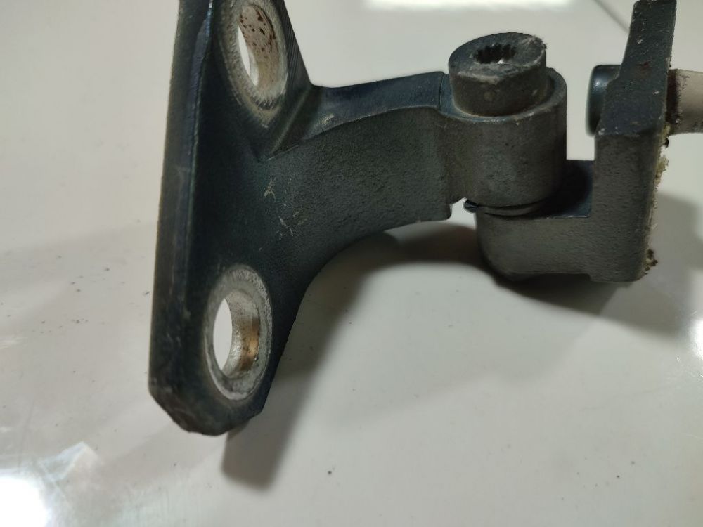 Volkswagen Golf 2008 Priekiniu duru vyris P. - Thumbnail 4