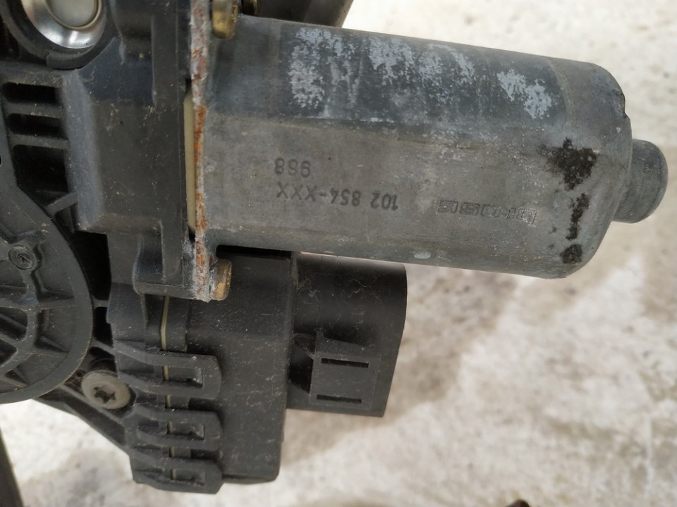 102854XXX Audi A6 1998 Durvju loga pacēlāja motors - PRIEKŠA PA LABI - Thumbnail 3