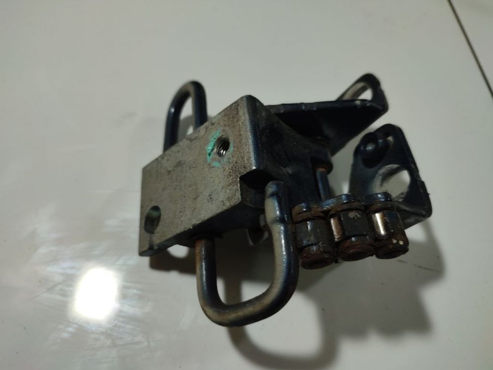 Volkswagen Golf 2008 Priekiniu duru vyris P.