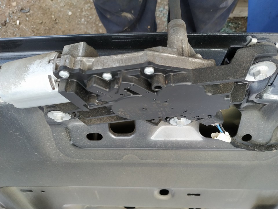 0390201823 Ford Galaxy 2006 Wiper motor (Rear Screen Wiper Engine) - REAR - Thumbnail 2