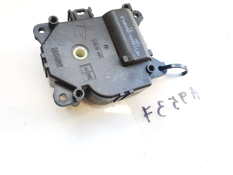 MF1138002800PLS Toyota Auris 2008 кронштейн моторчика заслонки отопителя - Thumbnail 3