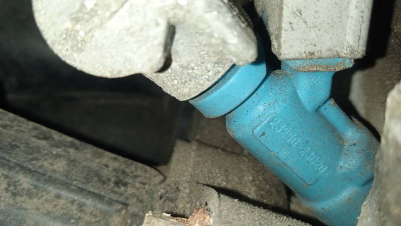 2325023020 Toyota Yaris 2000 RAMPE INJECTION - Thumbnail 3