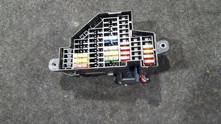 1K2941824 Volkswagen Golf 2006 Fuse box