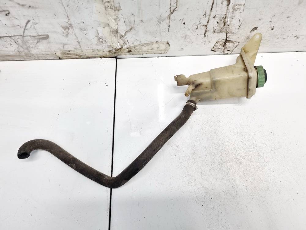 8D0422373C Volkswagen Passat 1998 Power Steering Pump Oil Reservoir Tank