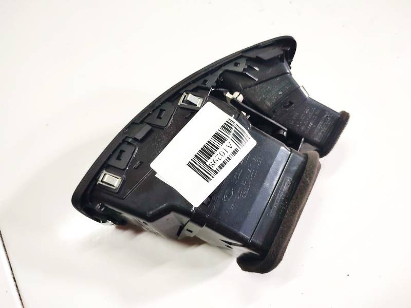 974901H000 Kia Ceed 2009 Dash Vent (Air Vent Grille) - RIGHT - Thumbnail 4