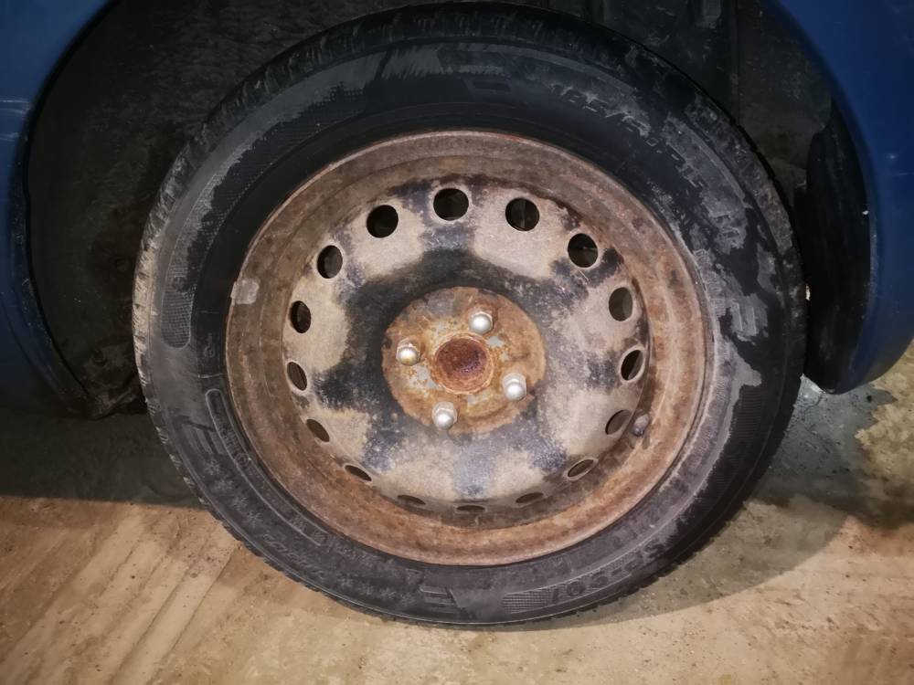 4X100 Toyota Yaris 2006 Tērauda riteņu komplekts R15 - Thumbnail 4