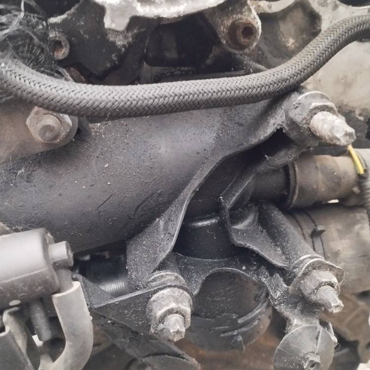 Ford Galaxy 2006 Coolant Flange (Engine Coolant Thermostat Housing Cover)