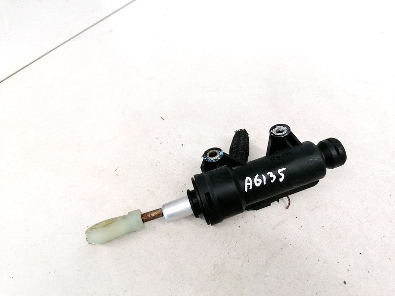 21526758822 BMW X3 2005 Master clutch cylinder - Thumbnail 2