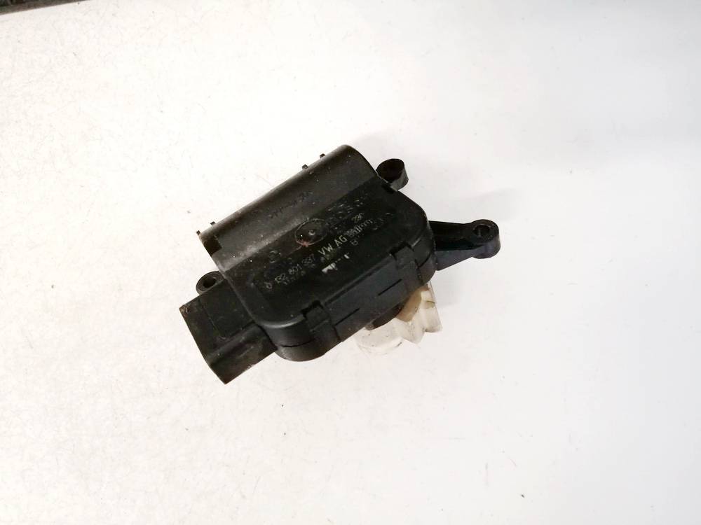 1K0907511D Volkswagen Touran 2004 Heater Vent Flap Control Actuator Motor