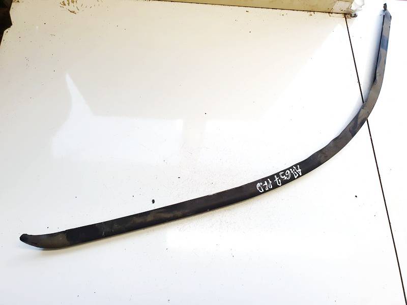 Volvo V70 2002 Listwa szyby drzwi - PRZEDNIE PRAWE