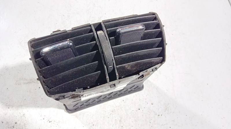 Opel Insignia 2011 Wloty powietrza do kabiny