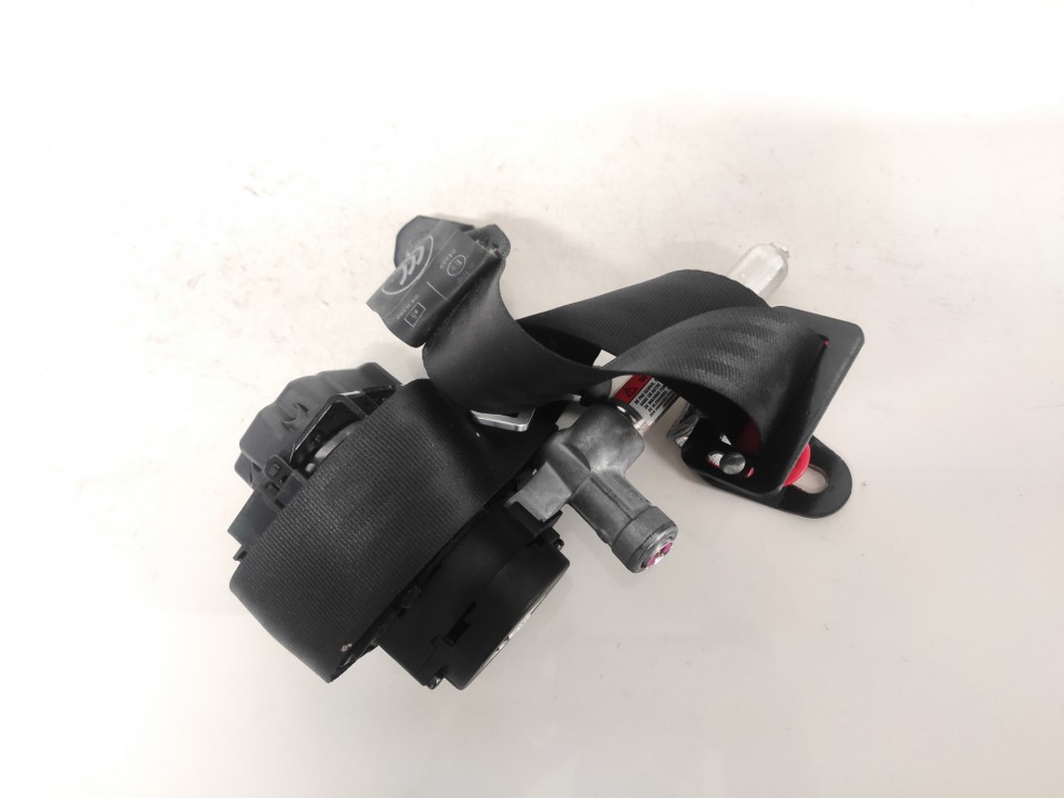 8665536 Volvo V50 2004 Seat belt - REAR LEFT