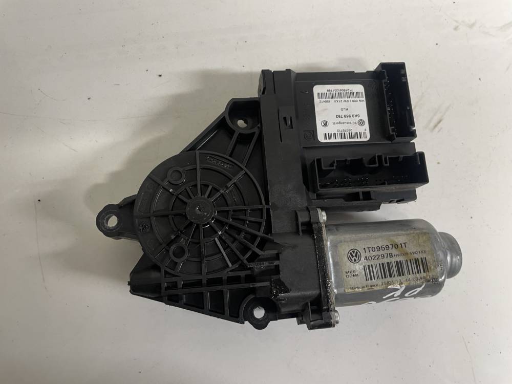 5K0959793 Skoda Octavia 2012 Window Motor - FRONT LEFT