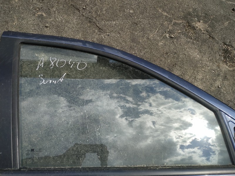 Kia Sorento 2004 Durvju stikls - PRIEKŠA PA LABI