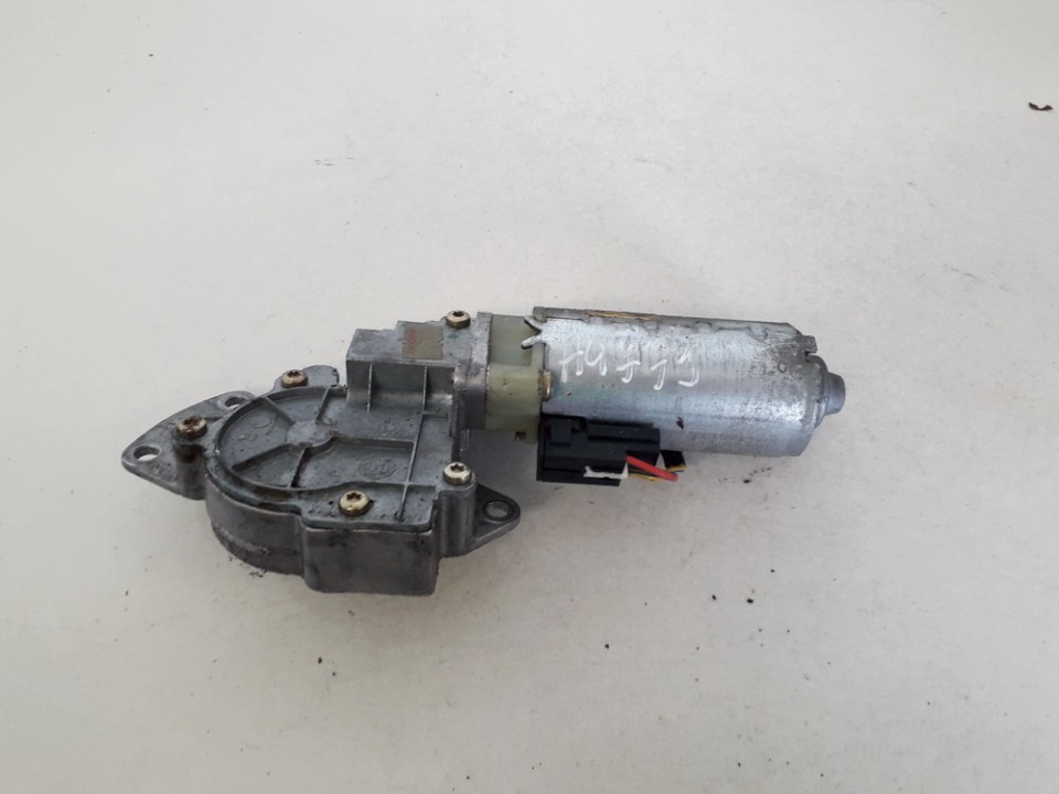 Audi A6 2000 Seat Motor Regulator - FRONT RIGHT